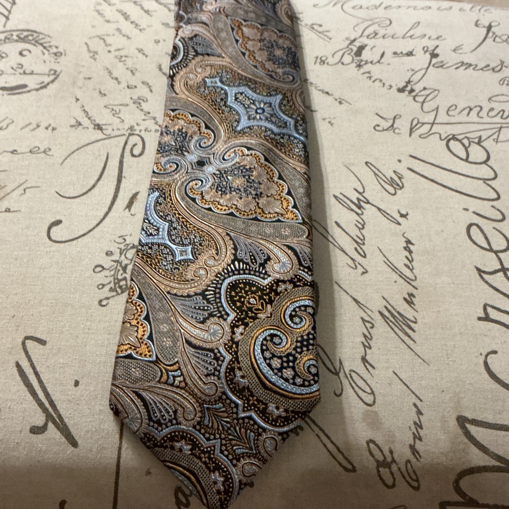 Gaiety’s J Z Richard’s Gallery Collection 
Silk Paisley Patterned Men's Tie